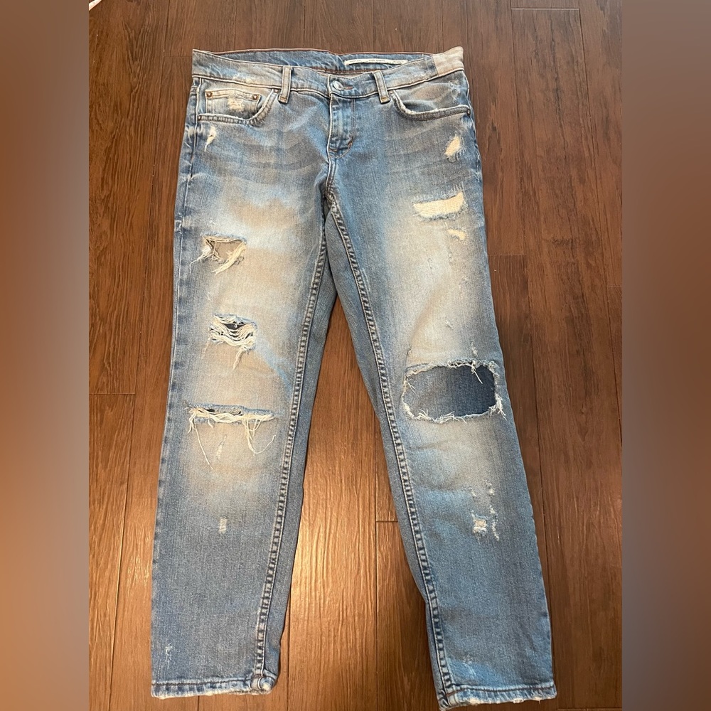 Zara Ripped Crop Jean